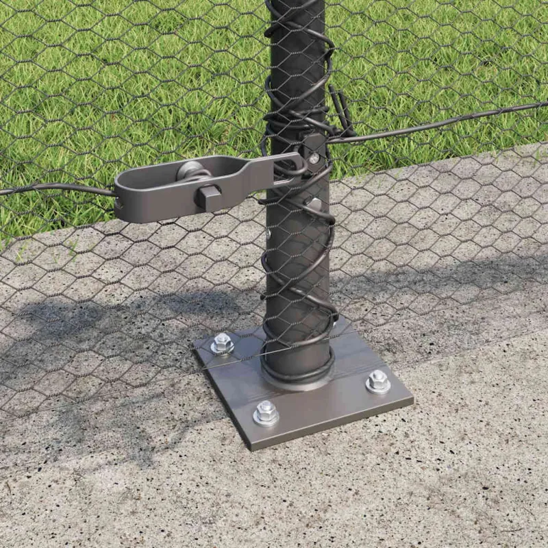 Suvirinta vielos tvora su betono baze 100 x 0,4 m (W x H)