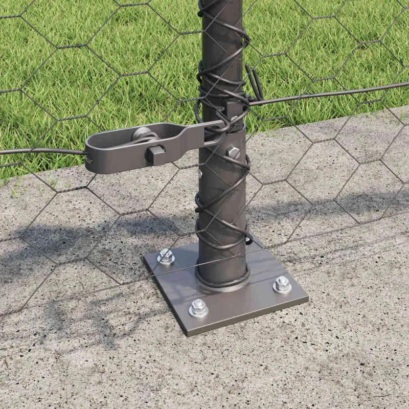 Suvirinta vielos tvora su betono baze 100 x 0,5 m (W x H)