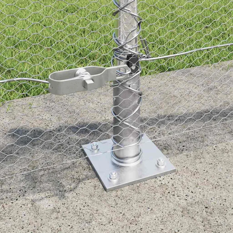 Suvirinta vielos tvora su betono baze 100 x 0,5 m (W x H)