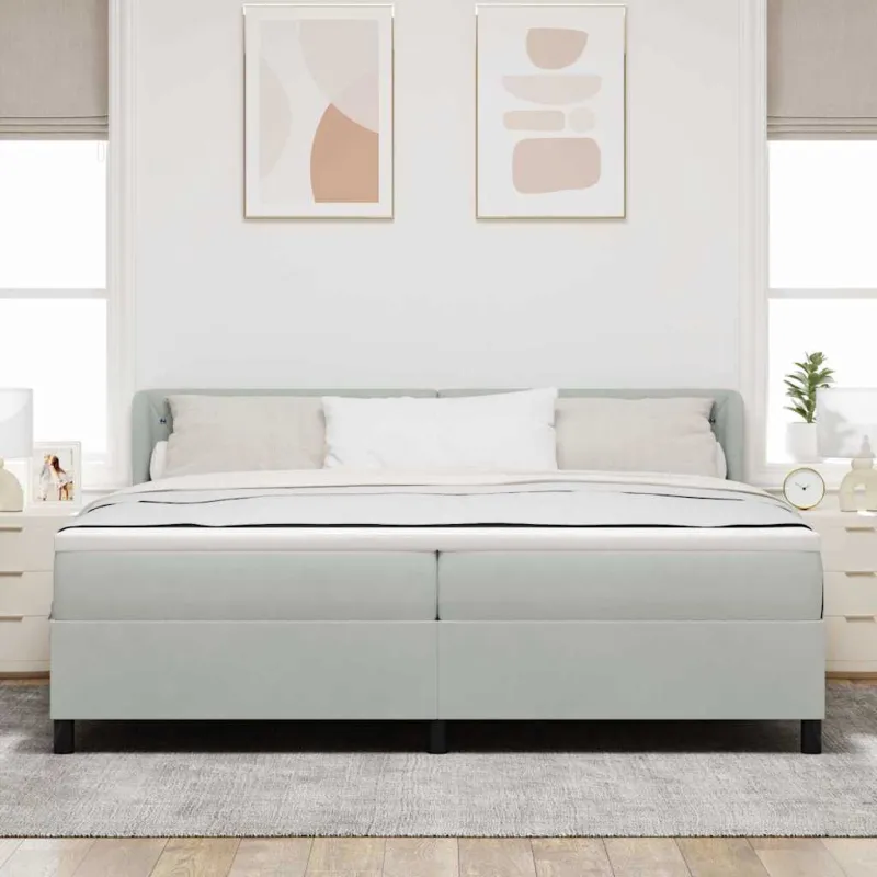 Kiemas lova su čiužiniu Šviesiai pilka 200 x 200 cm Aksomas
