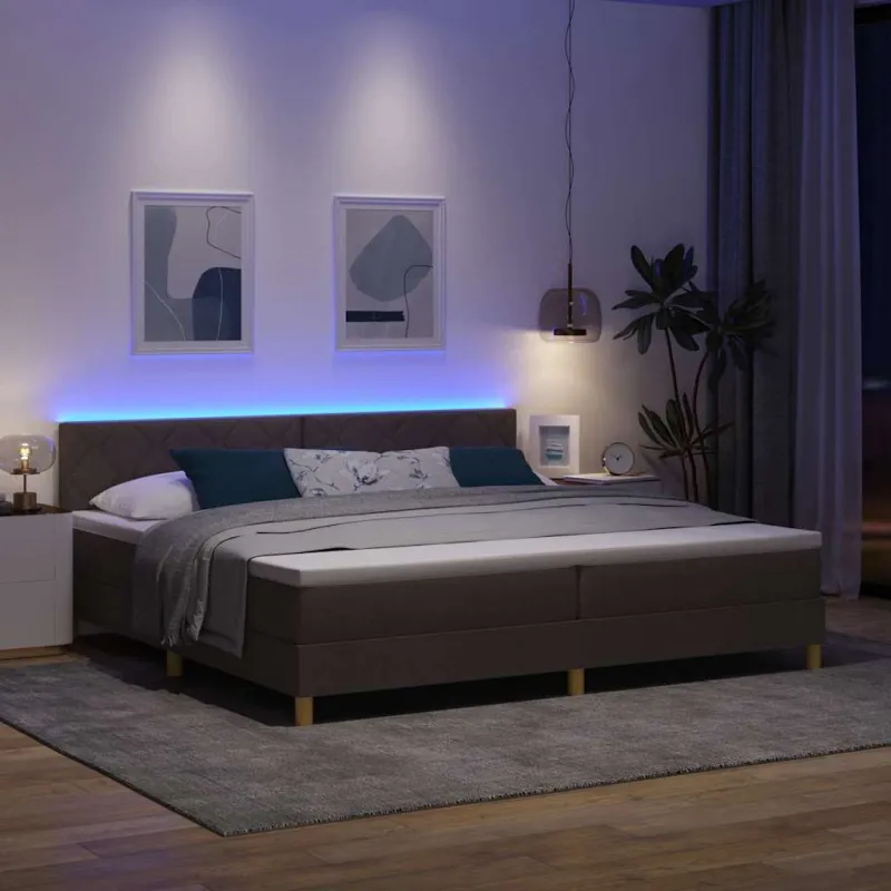 LED Čiužinio Lova Tamsiai rudas 200 x 200 cm audinys