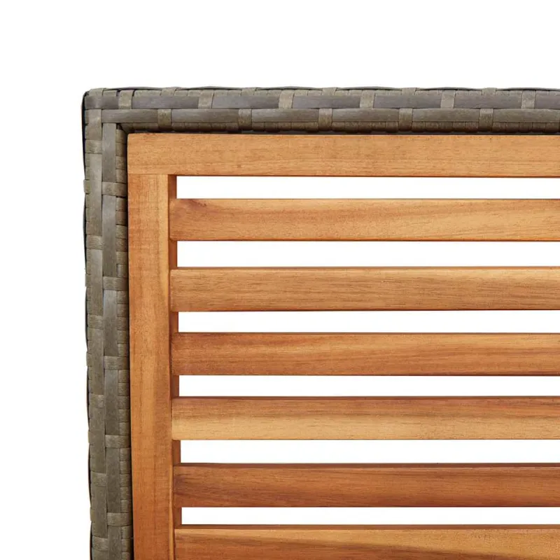 Sodo krėslai, kurie vienas ant kito sukraunami 4 pcs