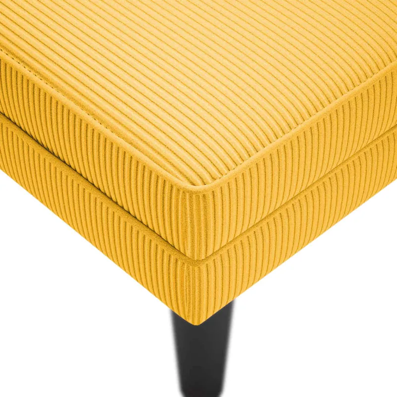 Poilsio sofa su pagalvės šviesiai geltonu velveto audinys