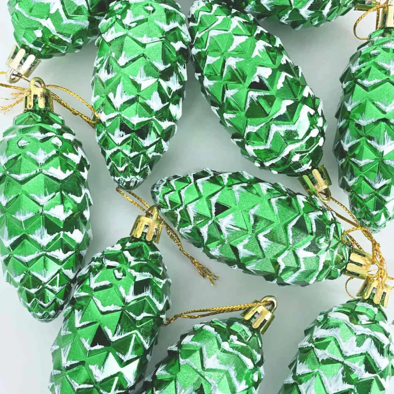 Kalėdų puošmena su pušų kankorėžiais 40 pcs Žalia Plastmasė