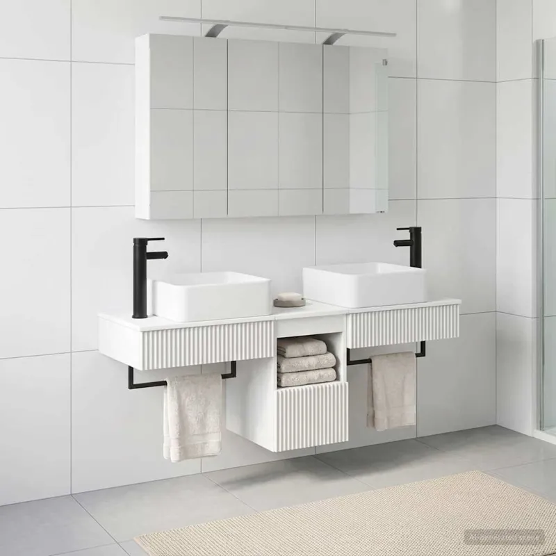 Vonios spintos komplektas 4 pcs Balta 100 x 14,5 x 70 cm