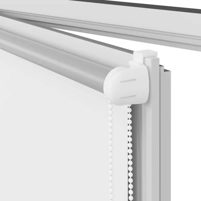 Naktinis roletas baltos spalvos 65x230 cm audinio plotis 60,7cm