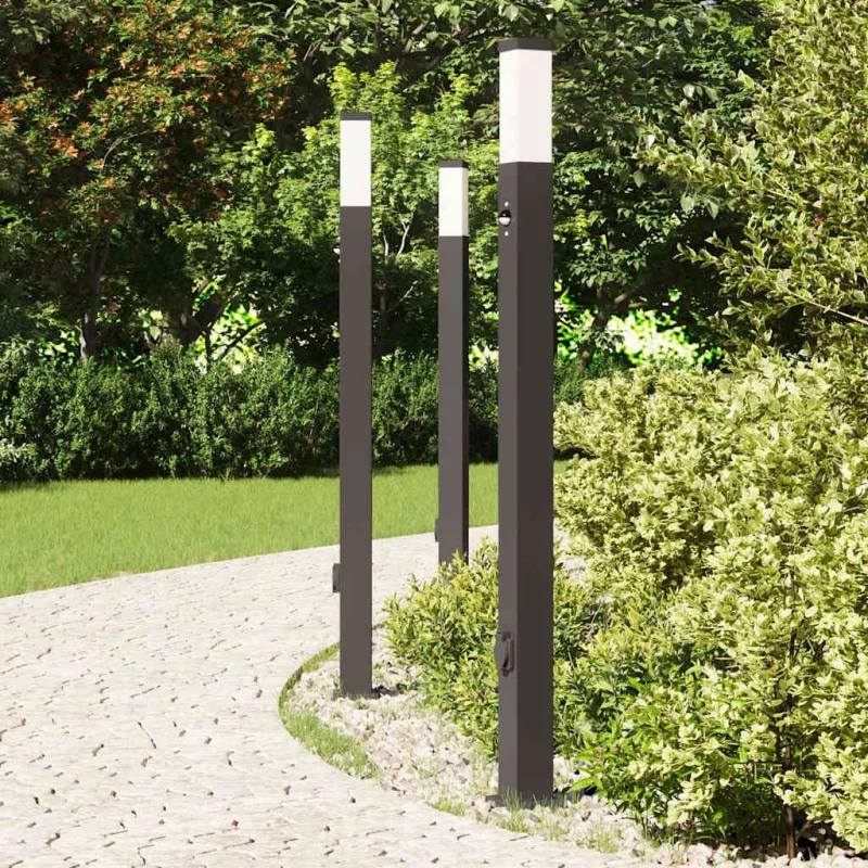 Apšvietimo stulpeliai su jutikliu ir lizdu, 3 vnt., 110 cm, juodi, IP44