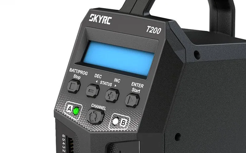 SkyRC T200 2 x 100W universaalla laadija